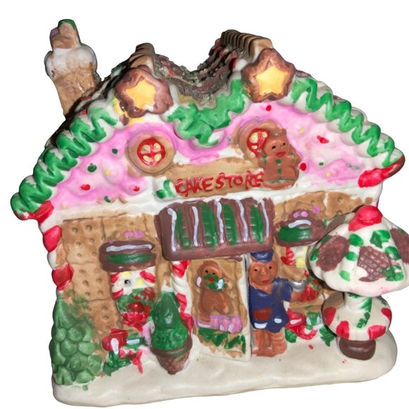 Gingerfrost Lane 2005 Cake Store Christmas Village Gingerbread House Style - Picture 1 of 11